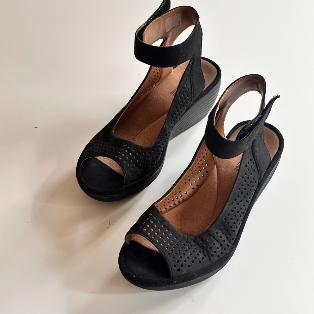 Clark’s Reedly Salene Wedge